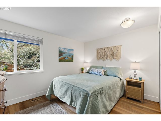 14800 Sw 144TH Ave, Portland, OR 97224