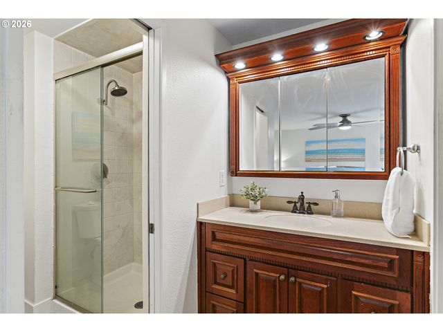 14800 Sw 144TH Ave, Portland, OR 97224