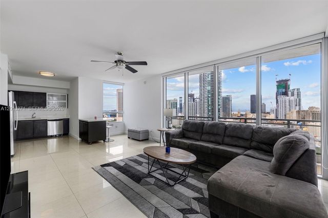 90 SW 3rd St 2504, Miami, FL 33130