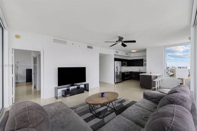 90 SW 3rd St 2504, Miami, FL 33130
