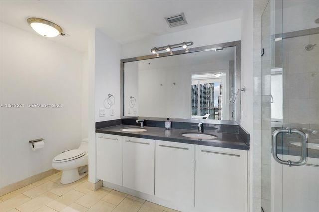 90 SW 3rd St 2504, Miami, FL 33130