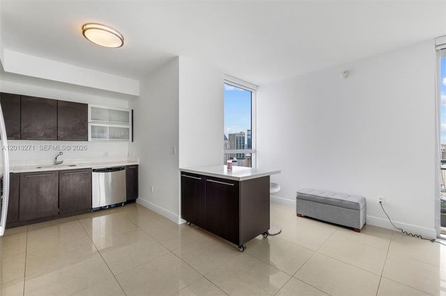 90 SW 3rd St 2504, Miami, FL 33130