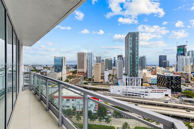 90 SW 3rd St 2504, Miami, FL 33130