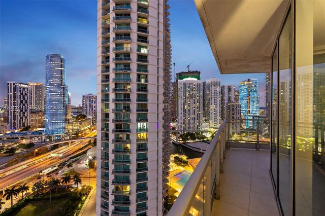 90 SW 3rd St 2504, Miami, FL 33130