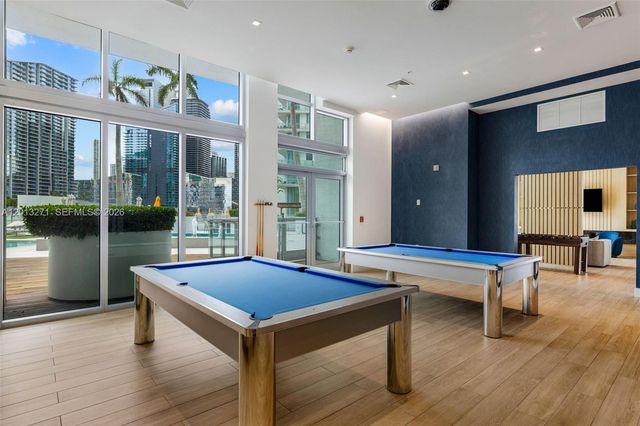90 SW 3rd St 2504, Miami, FL 33130