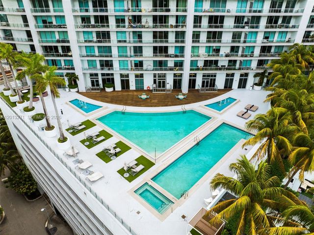 90 SW 3rd St 2504, Miami, FL 33130