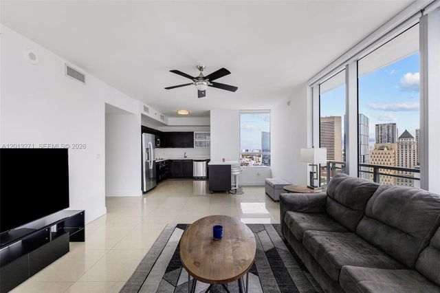 90 SW 3rd St 2504, Miami, FL 33130
