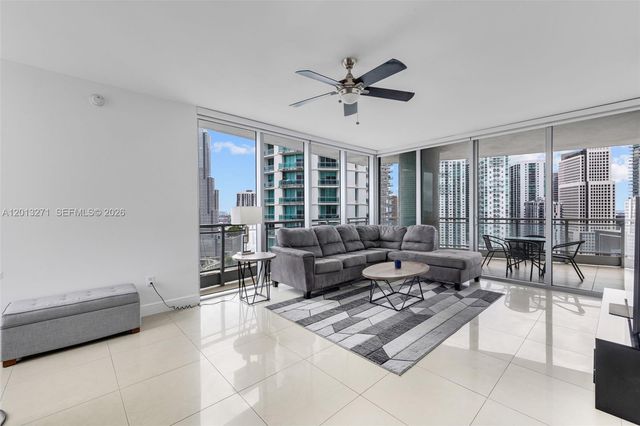 90 SW 3rd St 2504, Miami, FL 33130