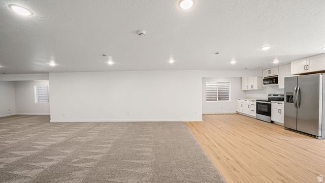 1611 E COTTONTAIL DR, Eagle Mountain, UT 84005