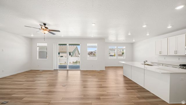 1611 E COTTONTAIL DR, Eagle Mountain, UT 84005