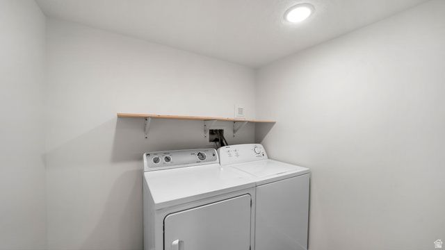 1611 E COTTONTAIL DR, Eagle Mountain, UT 84005
