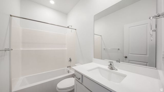 1611 E COTTONTAIL DR, Eagle Mountain, UT 84005