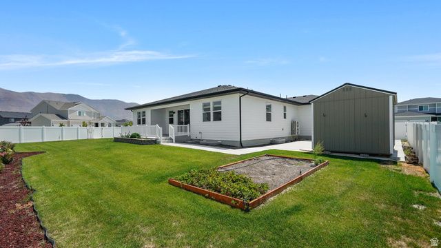 1611 E COTTONTAIL DR, Eagle Mountain, UT 84005