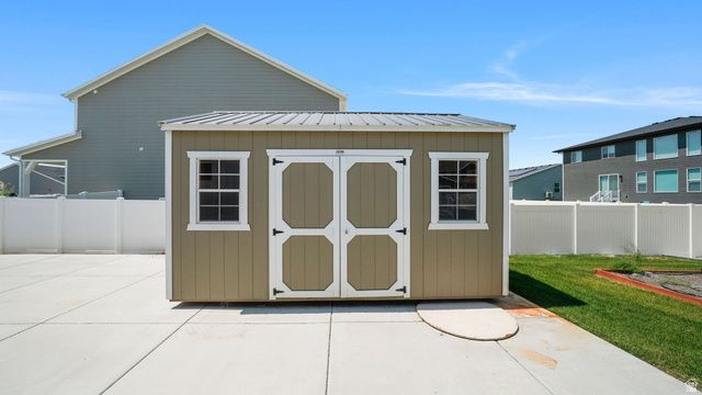 1611 E COTTONTAIL DR, Eagle Mountain, UT 84005