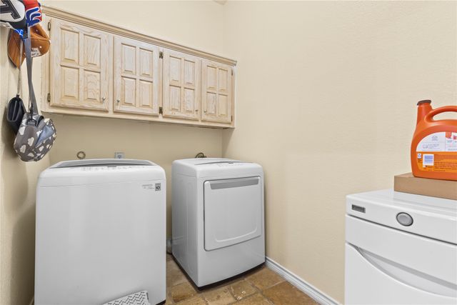 1931 Hearthside Lane, Garland, TX 75044