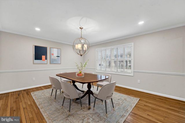 930 PARK ST SE, Vienna, VA 22180