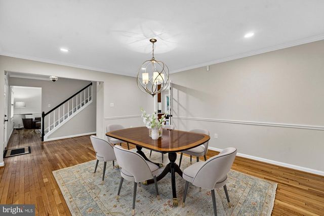 930 PARK ST SE, Vienna, VA 22180