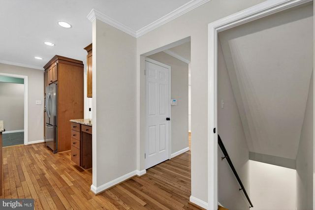 930 PARK ST SE, Vienna, VA 22180