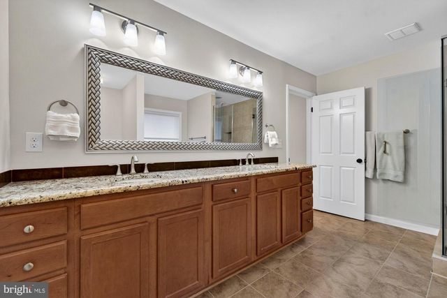 930 PARK ST SE, Vienna, VA 22180