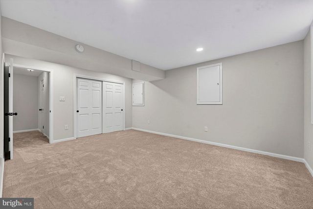 930 PARK ST SE, Vienna, VA 22180