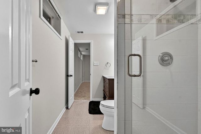 930 PARK ST SE, Vienna, VA 22180