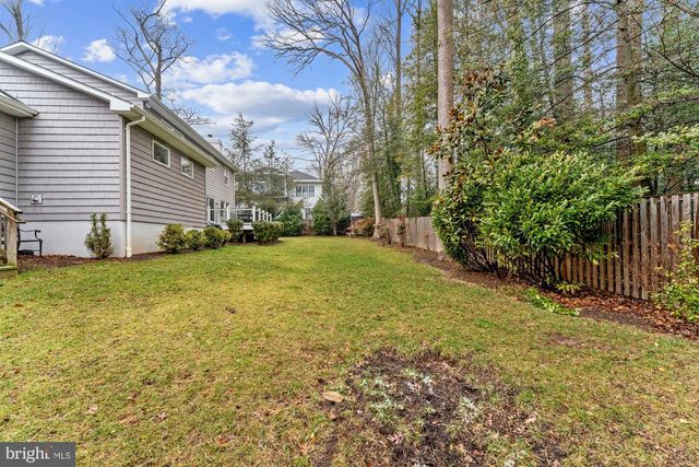 930 PARK ST SE, Vienna, VA 22180