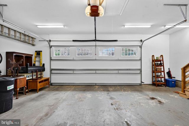 930 PARK ST SE, Vienna, VA 22180