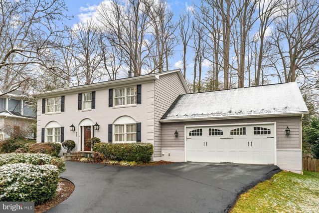 930 PARK ST SE, Vienna, VA 22180