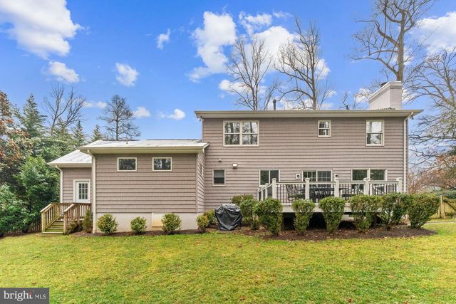 930 PARK ST SE, Vienna, VA 22180