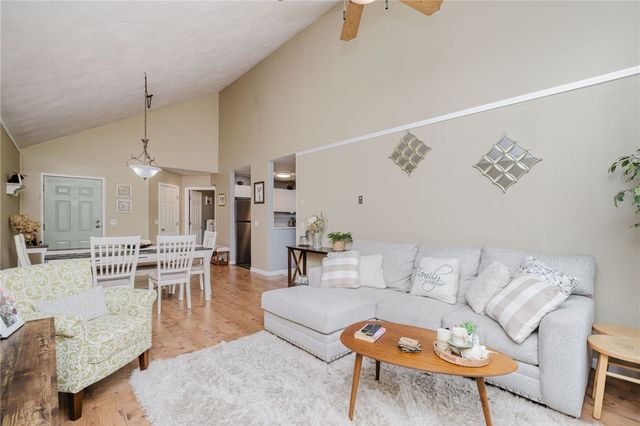 200 Woodlawn Avenue C-309, North Providence, RI 02904