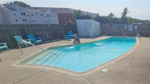 200 Woodlawn Avenue C-309, North Providence, RI 02904