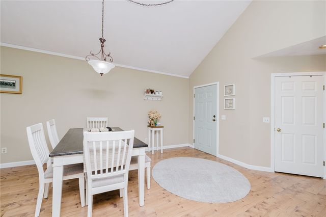 200 Woodlawn Avenue C-309, North Providence, RI 02904