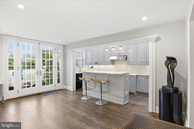 3011 DUMBARTON ST NW, Washington, DC 20007