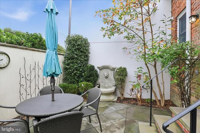 3011 DUMBARTON ST NW, Washington, DC 20007