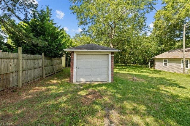 1950 Butler Street, Winston-salem, NC 27107