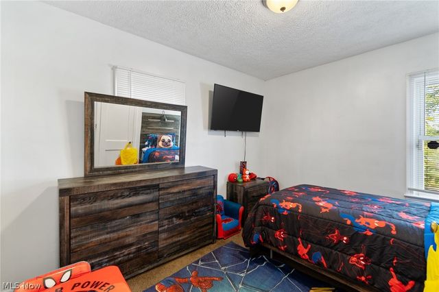 1602 Cherry Avenue NE, Canton, OH 44714