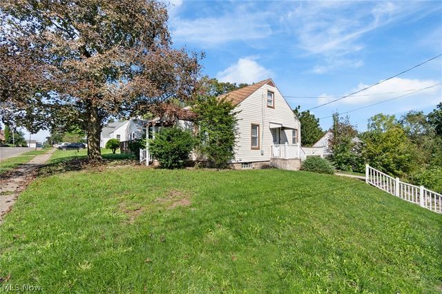 1602 Cherry Avenue NE, Canton, OH 44714
