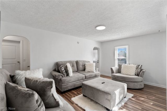 1602 Cherry Avenue NE, Canton, OH 44714
