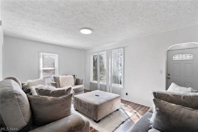 1602 Cherry Avenue NE, Canton, OH 44714
