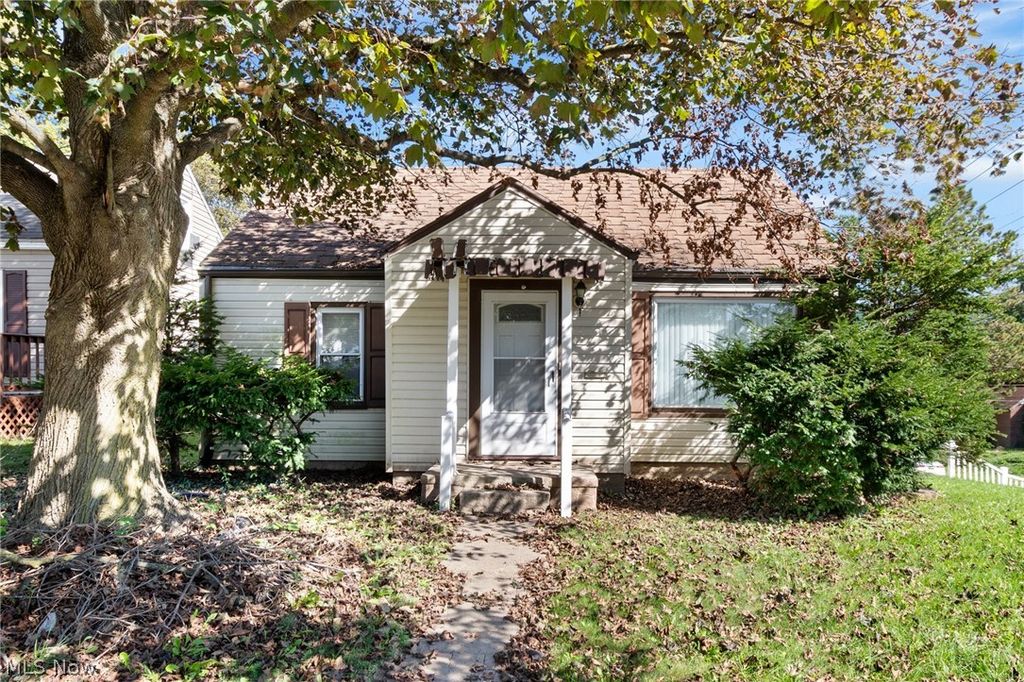 1602 Cherry Avenue NE, Canton, OH 44714