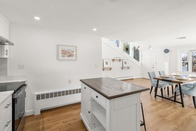 31 Potter Rd, Waltham, MA 02453