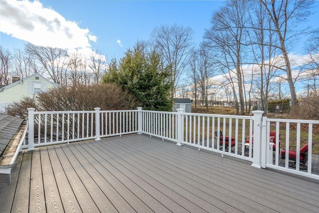 31 Potter Rd, Waltham, MA 02453