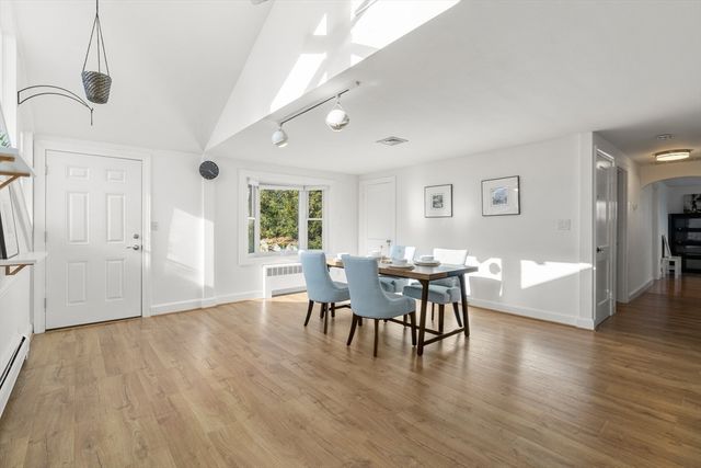 31 Potter Rd, Waltham, MA 02453