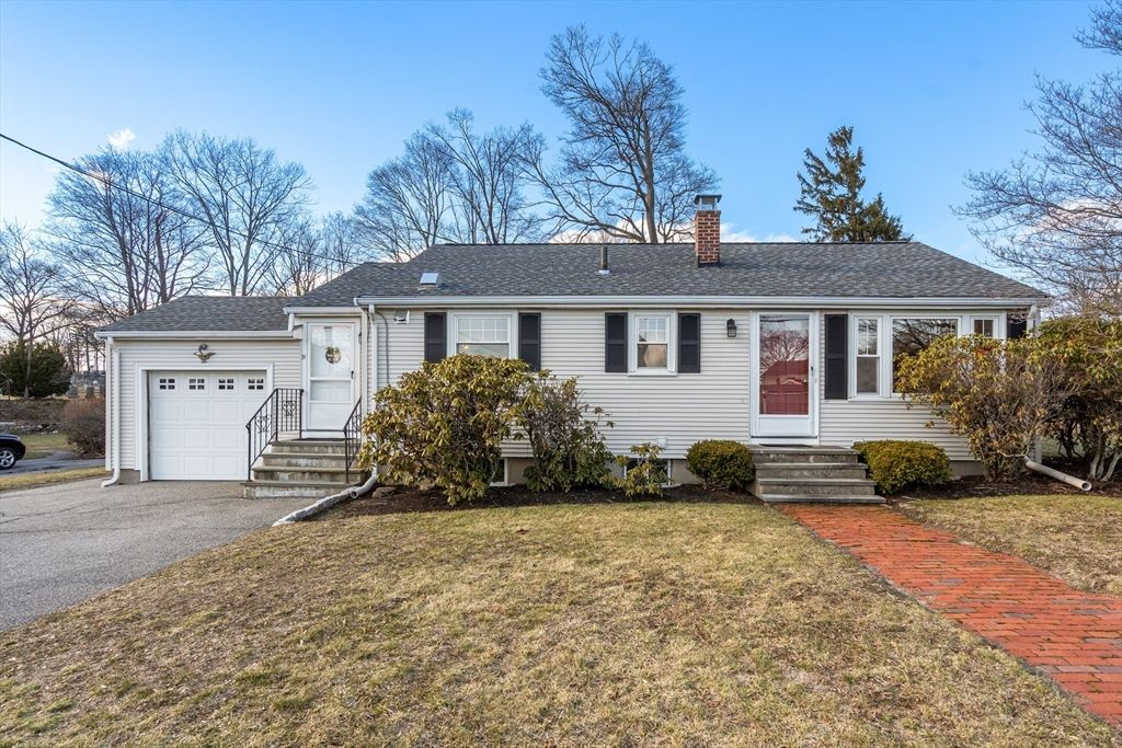 31 Potter Rd, Waltham, MA 02453