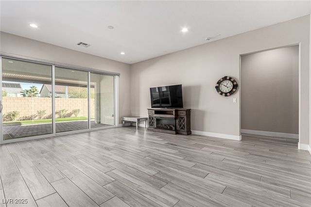 10086 Goff Grove Ct Court, Las Vegas, NV 89183