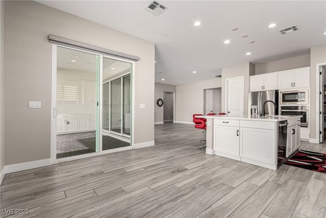 10086 Goff Grove Ct Court, Las Vegas, NV 89183