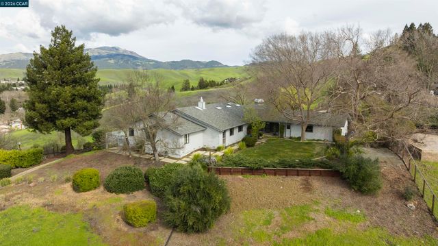 333 Merrilee Pl, Danville, CA 94526
