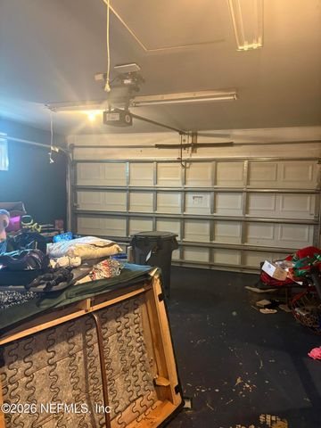 1311 GRANVDIEW Drive, Jacksonville, FL 32211