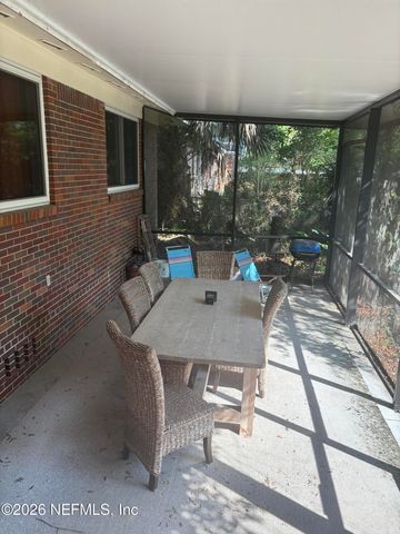 1311 GRANVDIEW Drive, Jacksonville, FL 32211