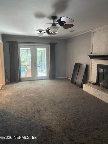 1311 GRANVDIEW Drive, Jacksonville, FL 32211